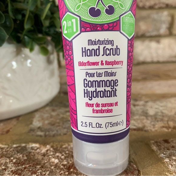 ✨$5✨ Human + Kind | Elderflower & Raspberry Moisturizing Hand Scrub - Picture 3 of 8